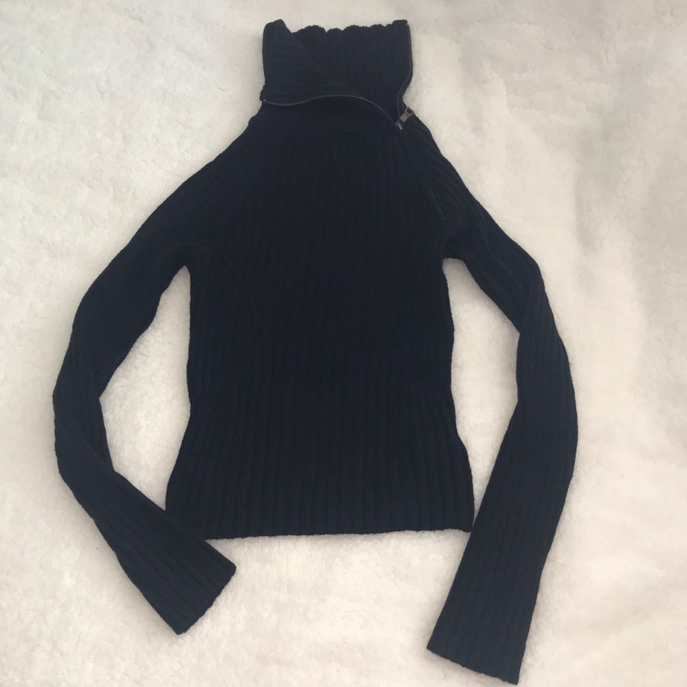 Guess black ribbed zipper turtleneck sweater
